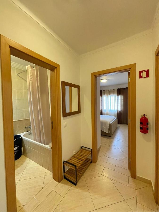 Sea Lovers Guest House Portimao Luaran gambar
